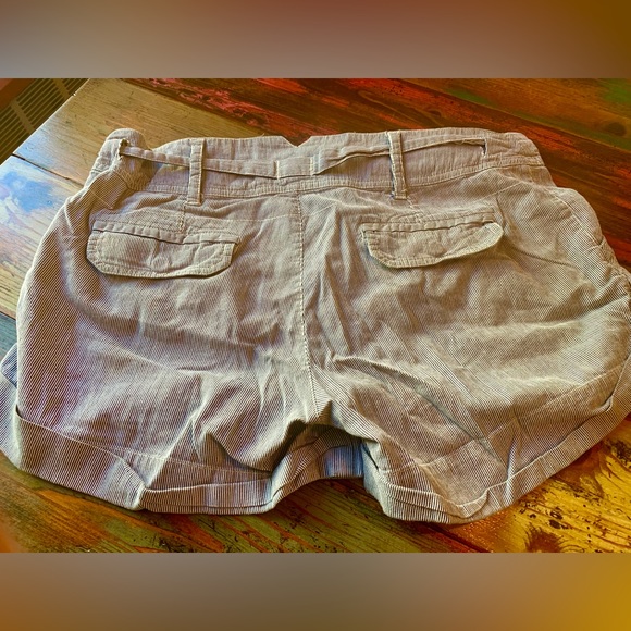 STRIPES SHORTS (14) - Picture 2 of 6